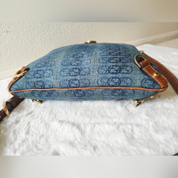 Gucci GG Denim Abbey Messenger Crossbody Bag - Picture 8 of 16